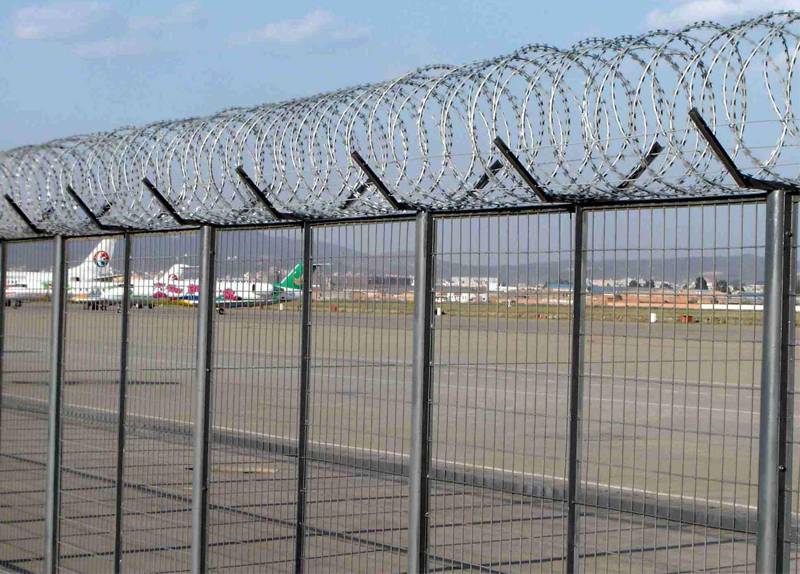 Airport Security Fence (5)