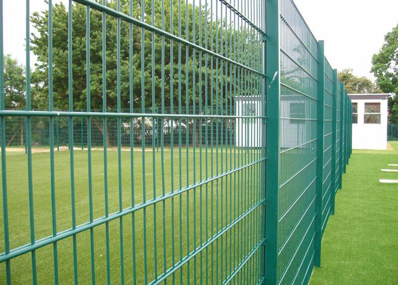 Double Wire Mesh Fence_ 2D Panel Fence (10)